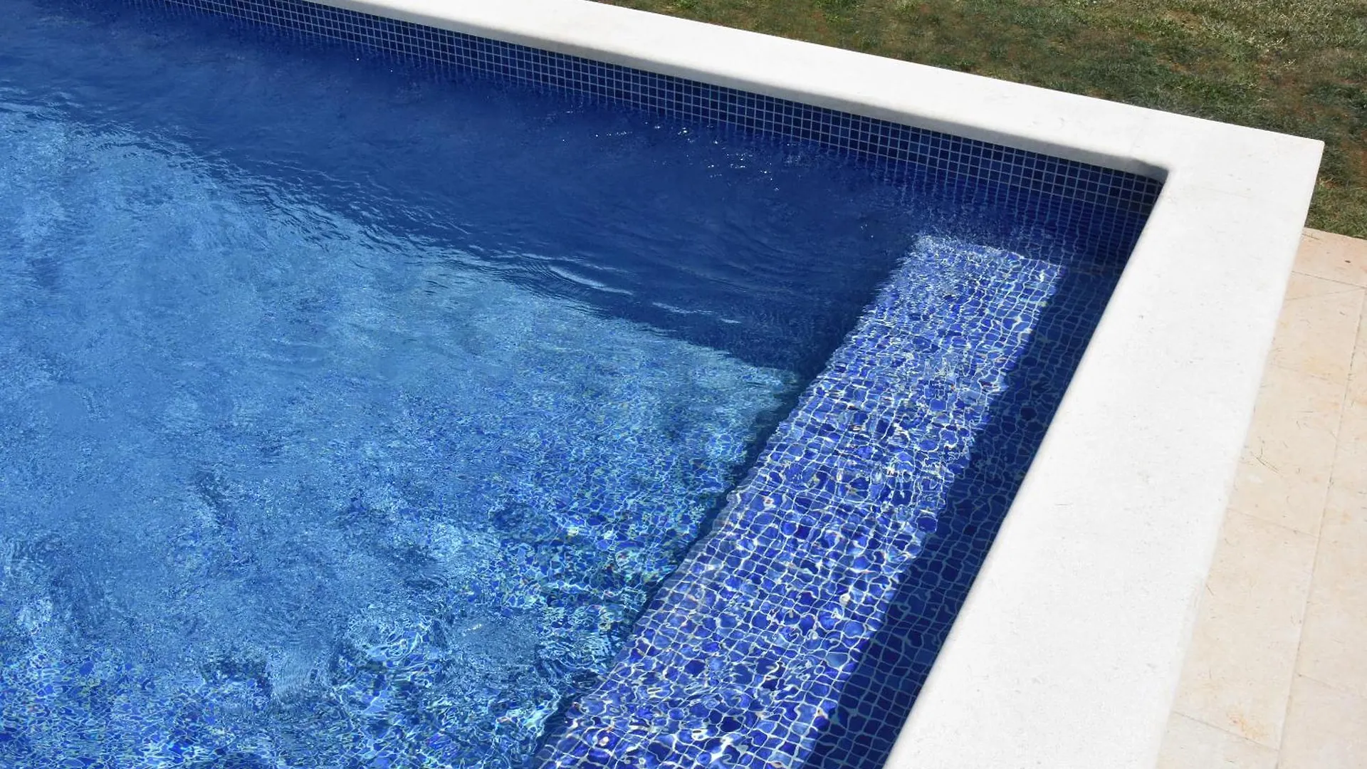 Villa Tara, 4 Bedroom Villa With Heated Pool Medulin