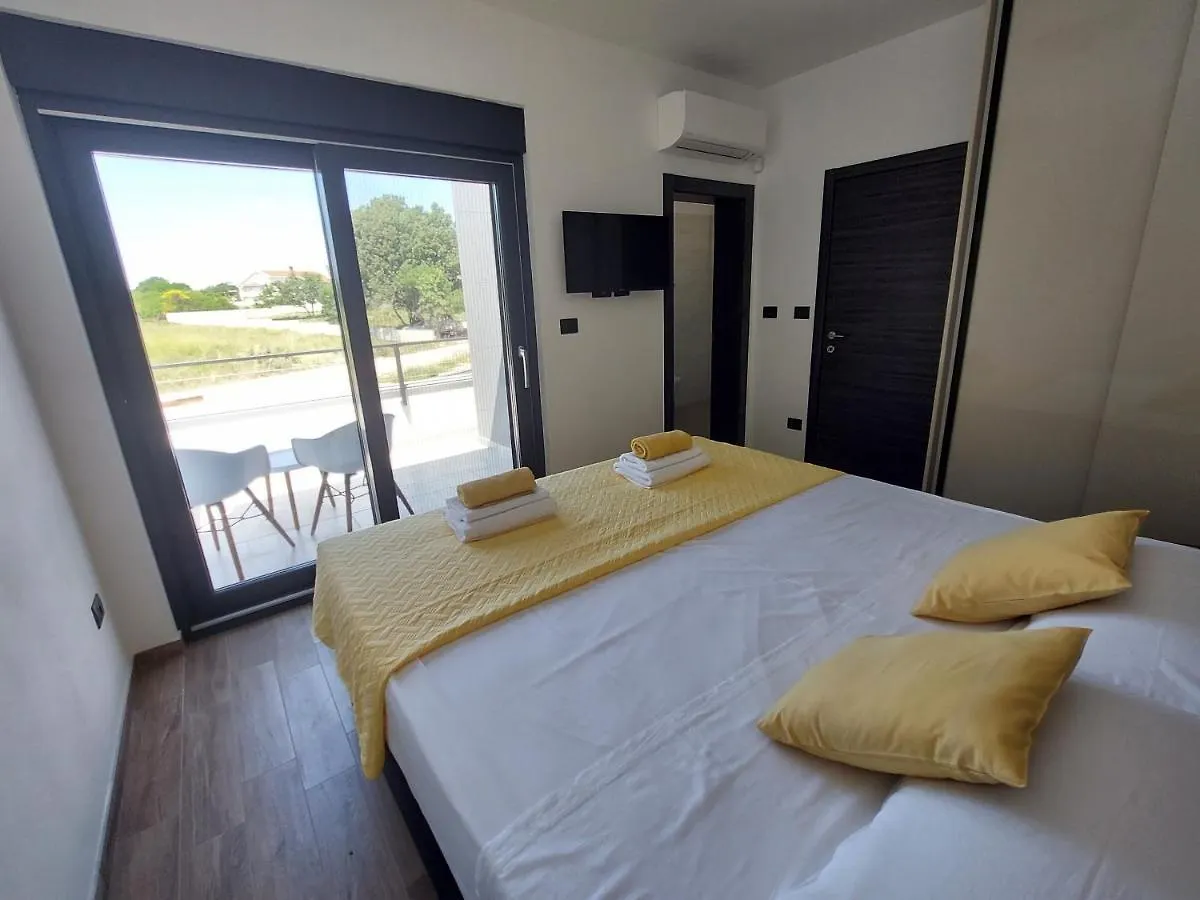 Villa Tara, 4 Bedroom Villa With Heated Pool Medulin 0*,  Croatia