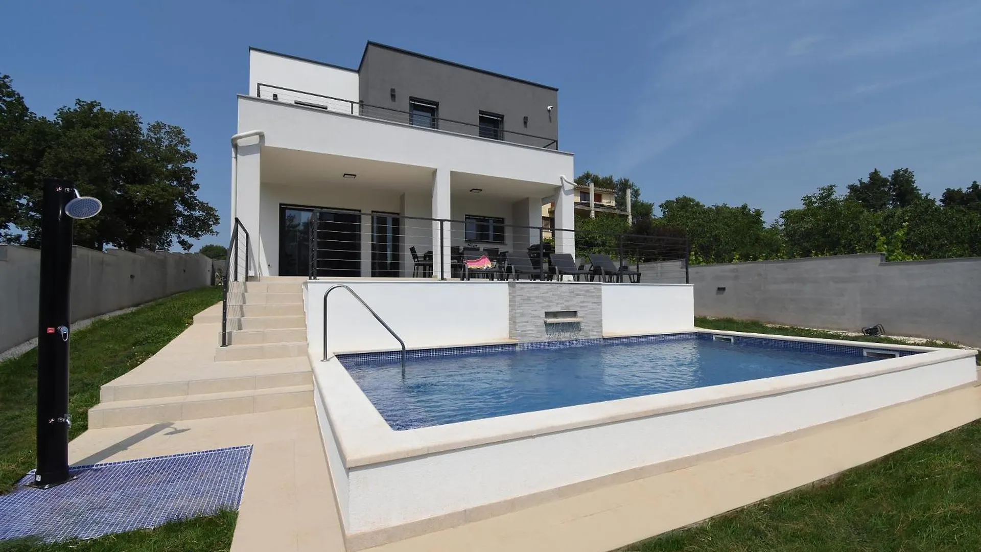 Villa Tara, 4 Bedroom Villa With Heated Pool Medulin