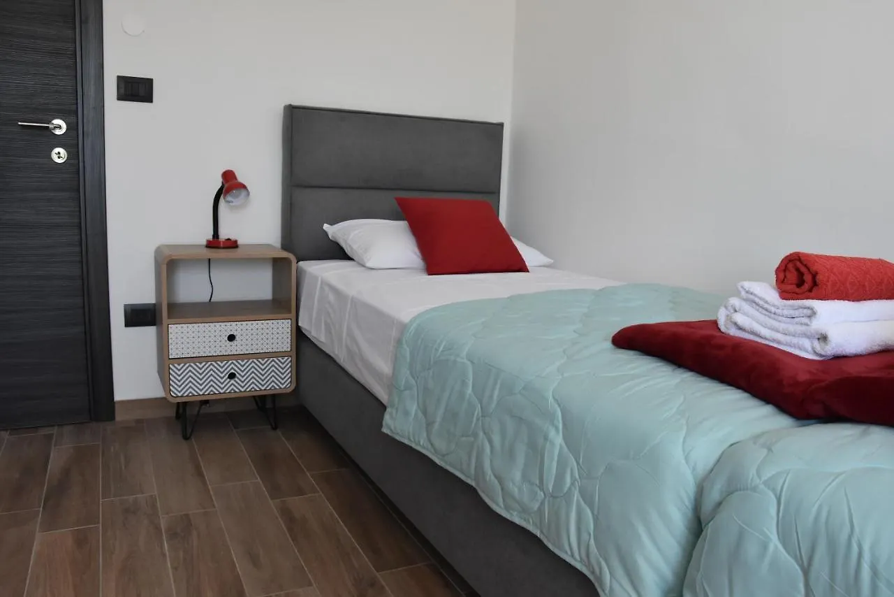 Villa Tara, 4 Bedroom Villa With Heated Pool Medulin Croatia