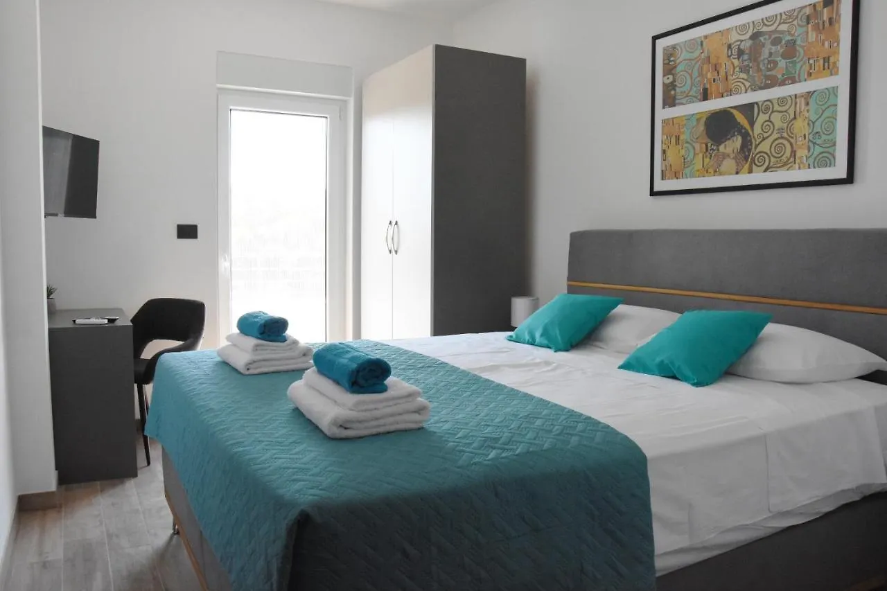 Villa Tara, 4 Bedroom Villa With Heated Pool Medulin