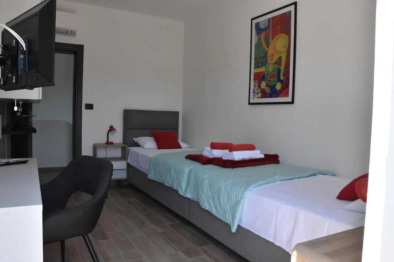 Villa Tara, 4 Bedroom Villa With Heated Pool Medulin