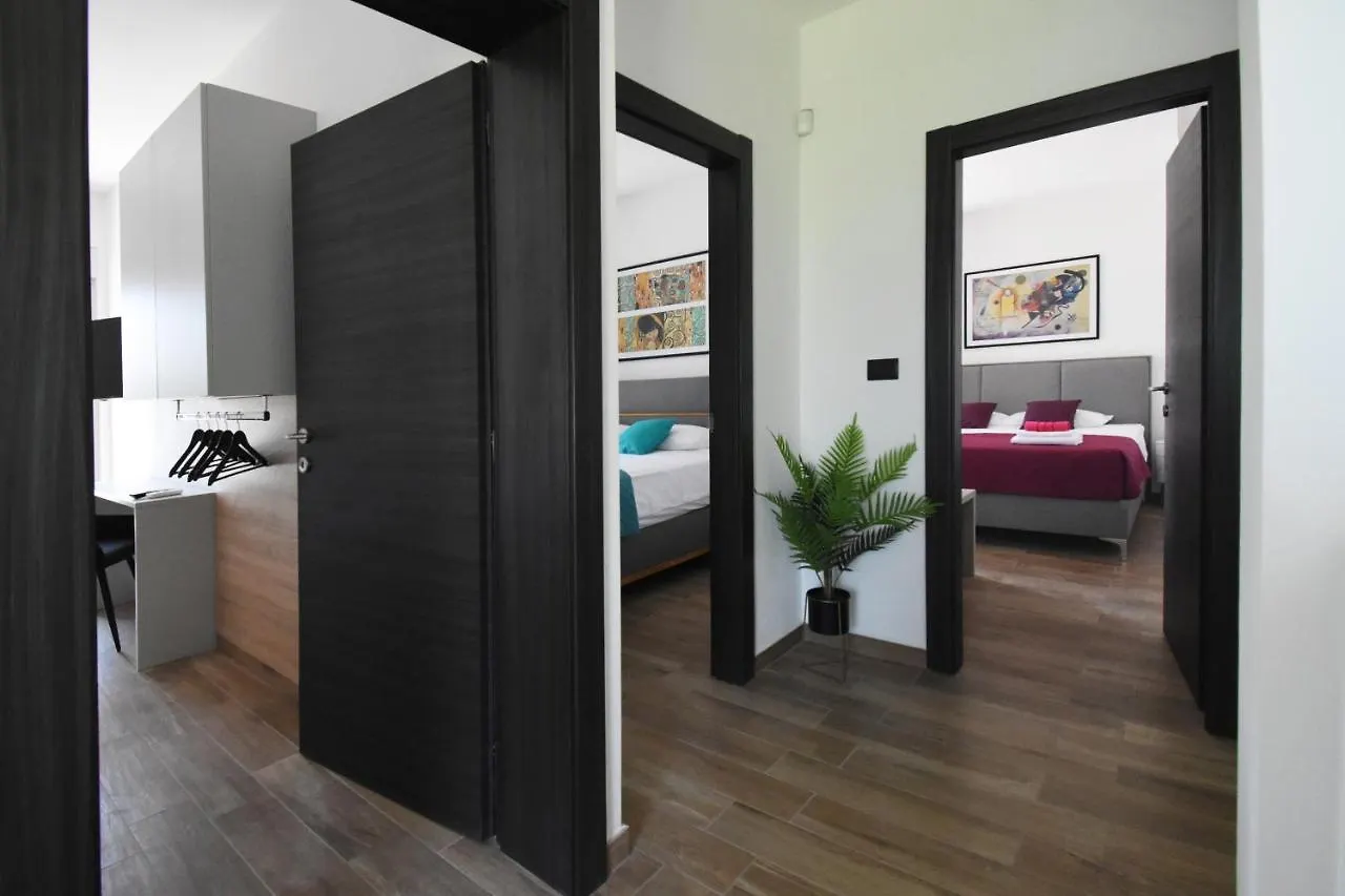 Villa Tara, 4 Bedroom Villa With Heated Pool Medulin