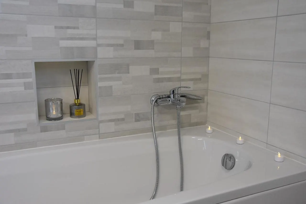 Villa Tara, 4 Bedroom Villa With Heated Pool Medulin