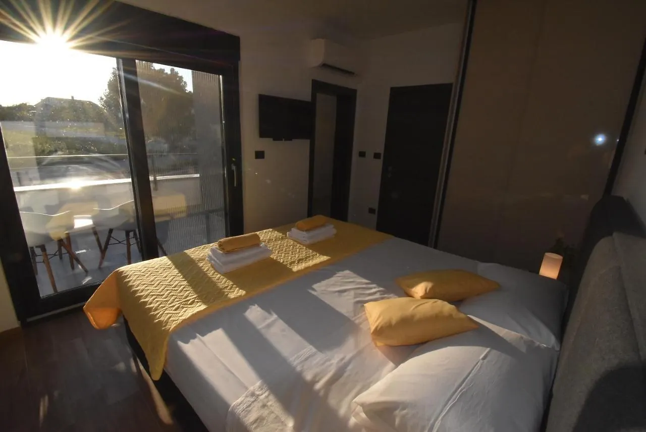 Villa Tara, 4 Bedroom Villa With Heated Pool Medulin Croatia