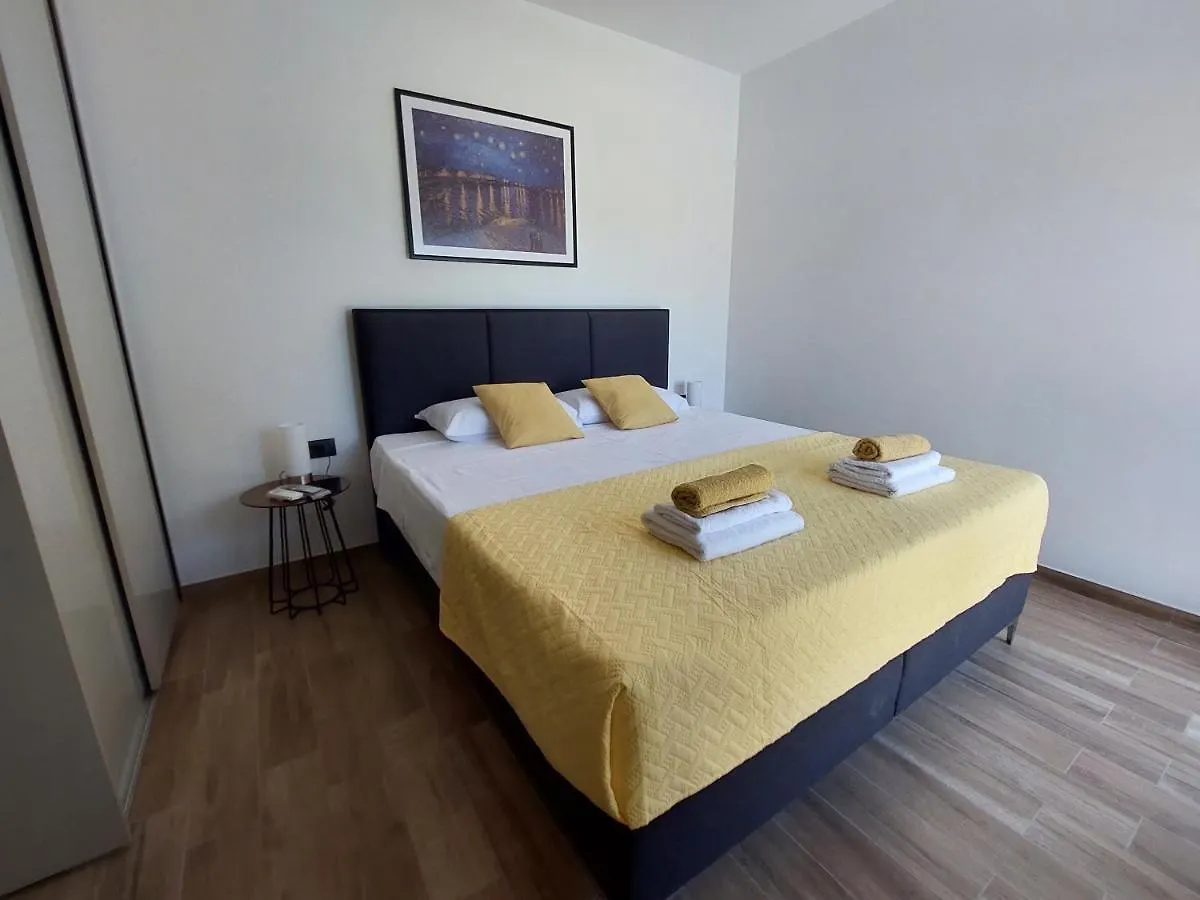 Villa Tara, 4 Bedroom Villa With Heated Pool Medulin Croatia